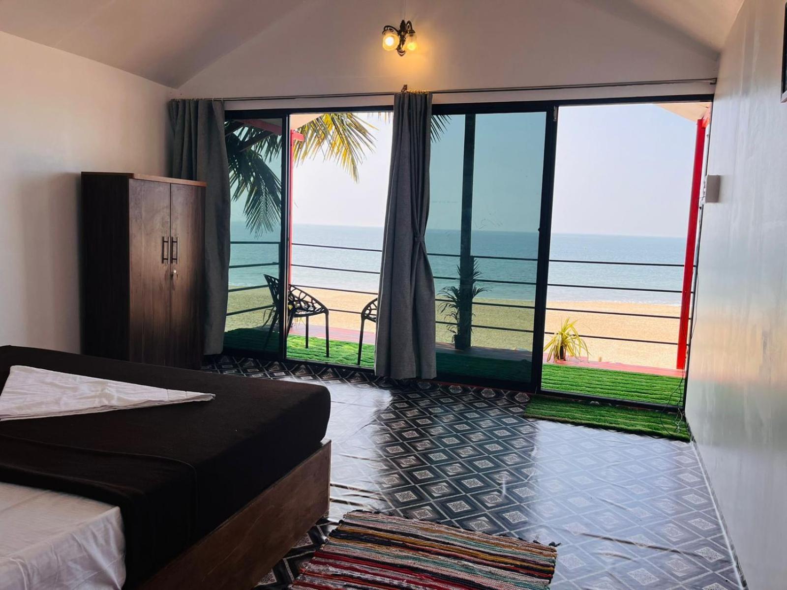 Casa Fiesta Sea Front Beach Huts Patnem Beach Exteriér fotografie